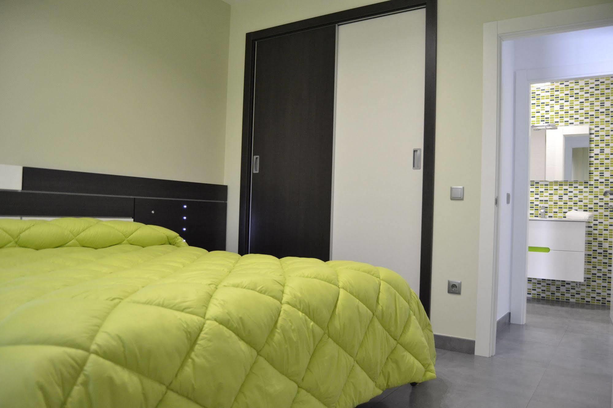 Apartamentos Turisticos Clavero Almagro Exterior photo